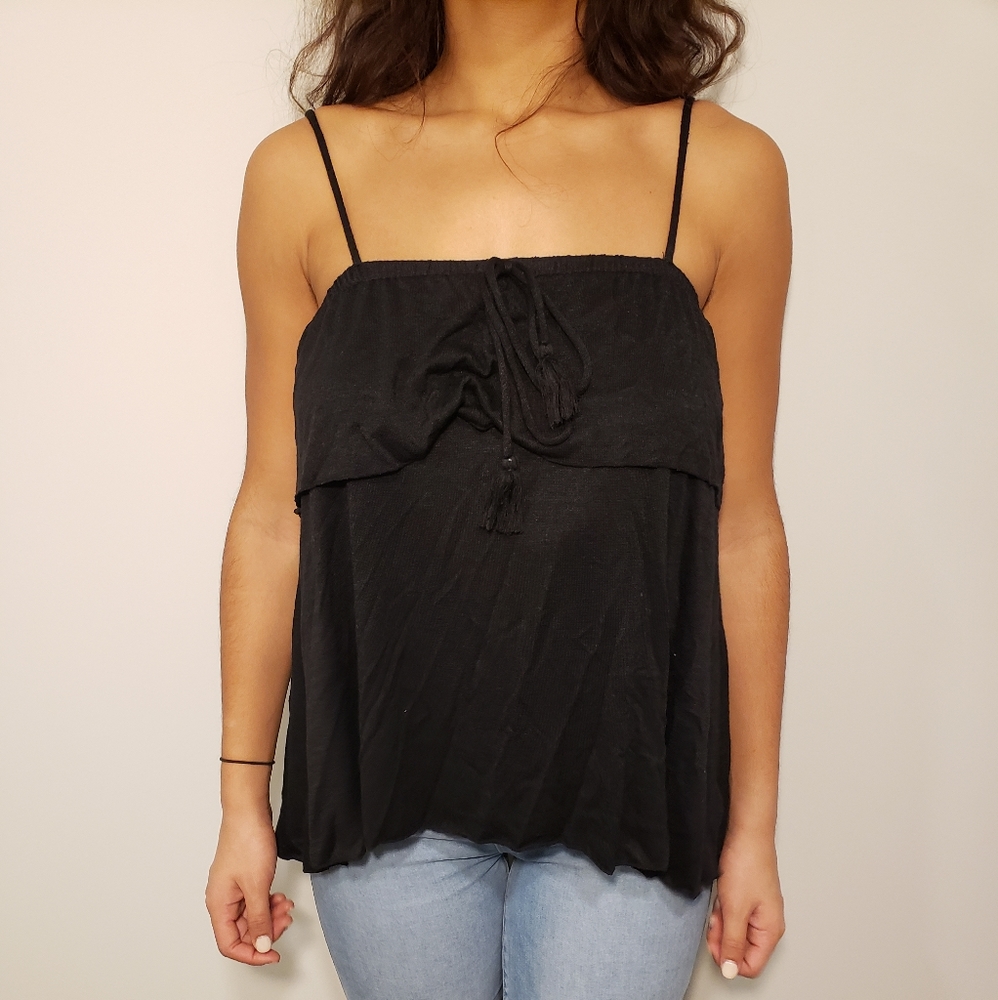 Black GAP Linen Ruffle Top